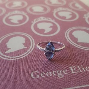 NWOT Chloe and Isabel Petits Bijoux Trillian ring